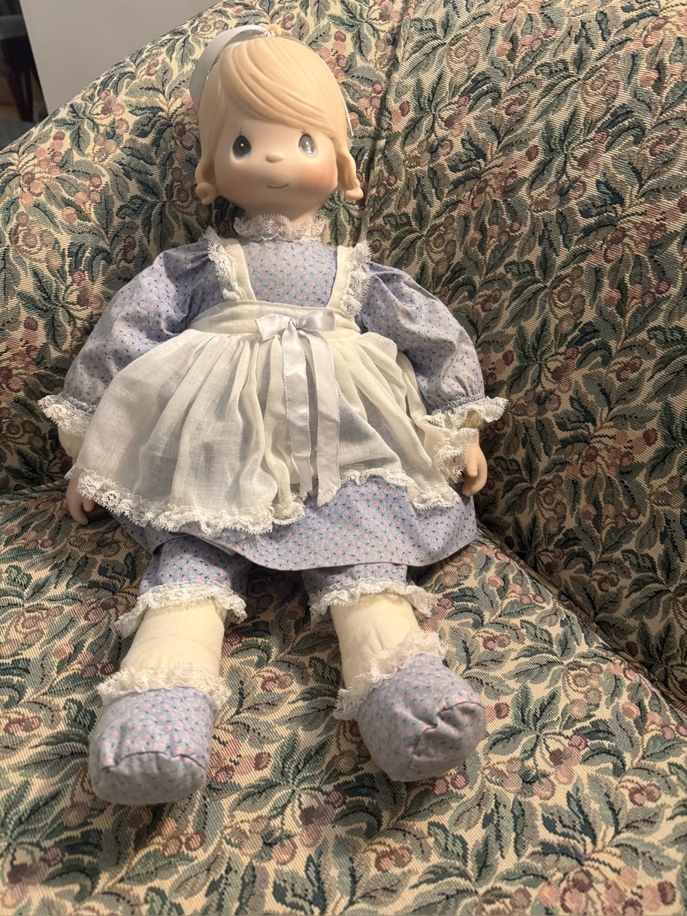 1980 Precious Moments Doll